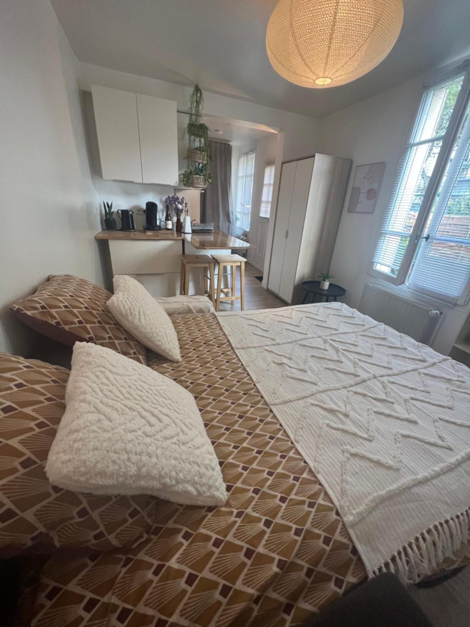 Ferienwohnung Escale Cosy A Pontoise Jacuzzi Et Terrasse Exterior foto